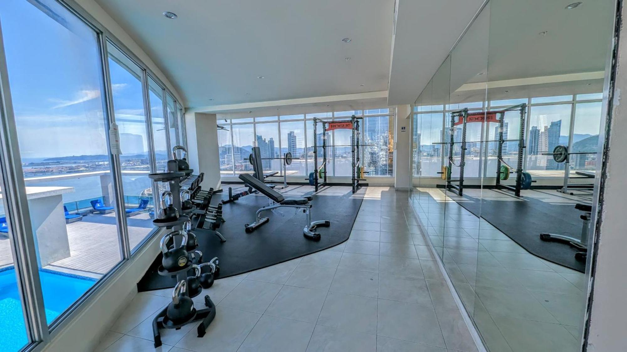 Yc 3602 L Apartamento 2Br En Av Balboa Панама Экстерьер фото
