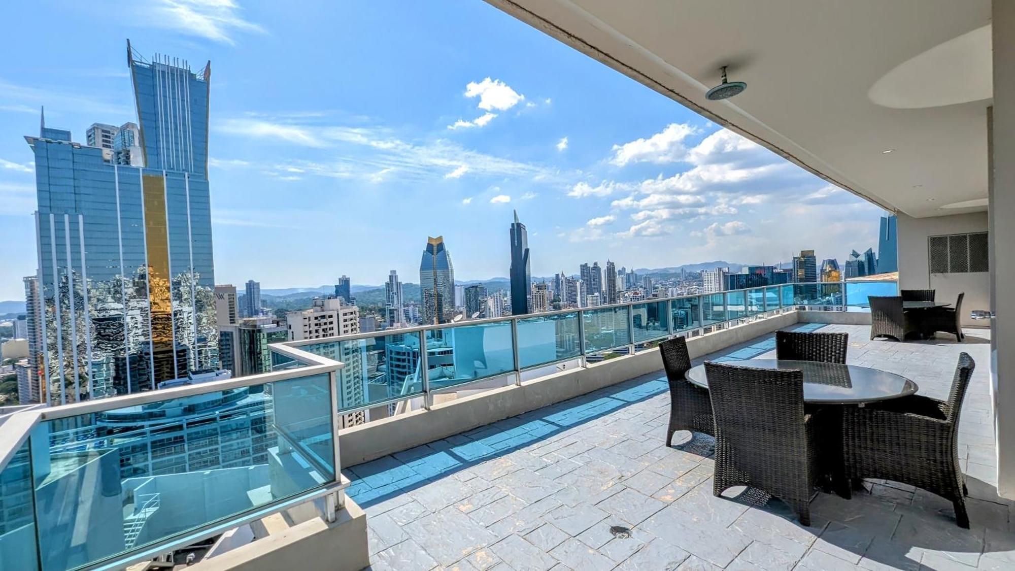 Yc 3602 L Apartamento 2Br En Av Balboa Панама Экстерьер фото